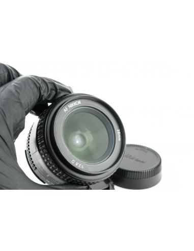 Nikon AF Nikkor 28mm 1:2.8 D