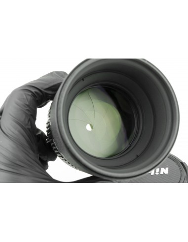 Nikon AF DC Nikkor 105mm 1:2 D