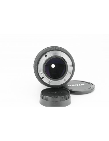 Nikon AF DC Nikkor 105mm 1:2 D