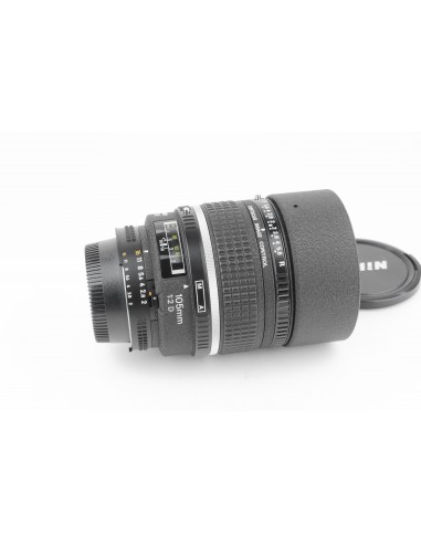 Nikon AF DC Nikkor 105mm 1:2 D