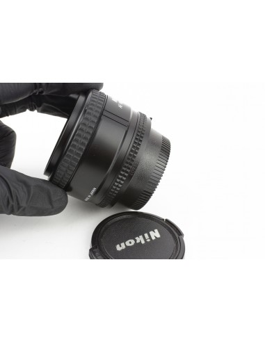 Nikon AF Nikkor 35mm 1:2 D