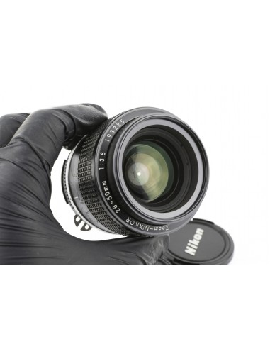 Nikon Zoom Nikkor Ai-s 28-50mm 1:3.5