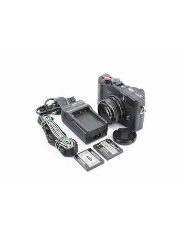 Fujifilm X10