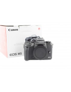 Canon EOS M5