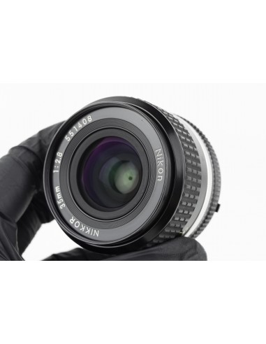 Nikon Ai-s Nikkor 35mm 1:2.8