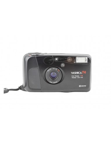 Yashica T4