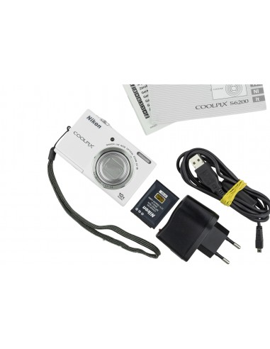 Nikon Coolpix S6200