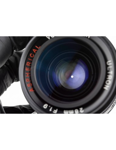 Voigtlander Ultron 28mm 1:1.9 Aspherical