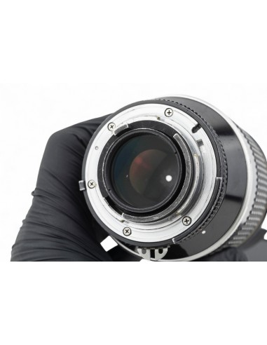 Nikon Ai-s Nikkor 180mm 1:2.8 ED