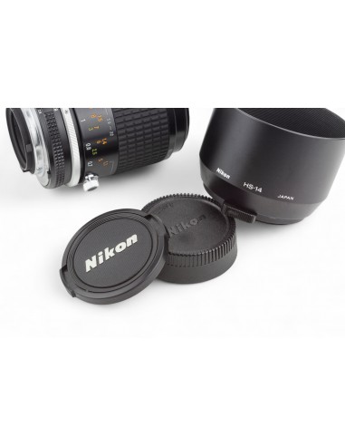 Nikon Ai-s Micro Nikkor 105mm 1:2.8
