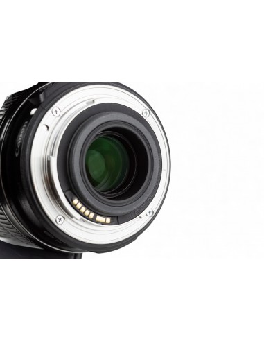 Canon Zoom Lens EF-S 18-200mm...