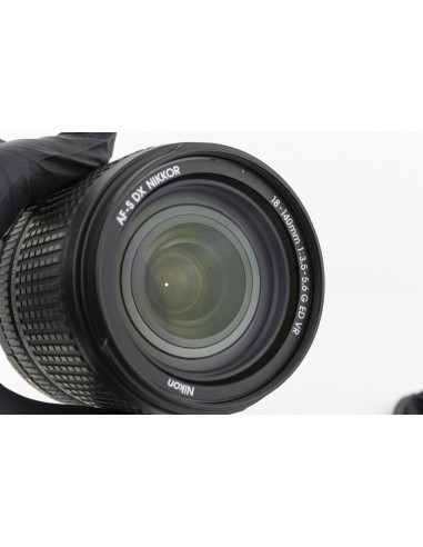 Nikon AF-S Nikkor 18-140mm 1:3.5-5.6...