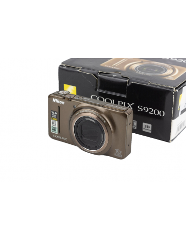 Nikon Coolpix S9200 Brown