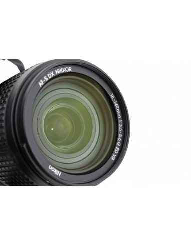 Nikon AF-S Nikkor 18-140mm 1:3.5-5.6...