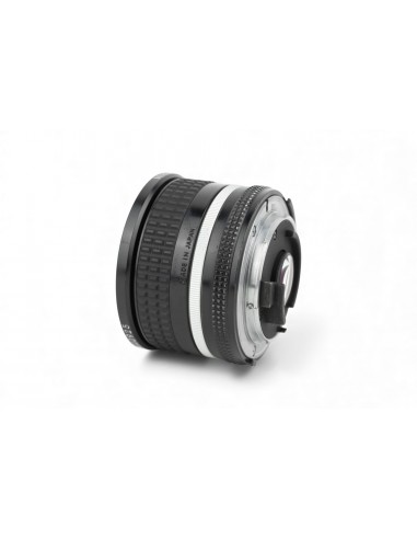 Nikon Ai-s Nikkor 20mm 1:2.8