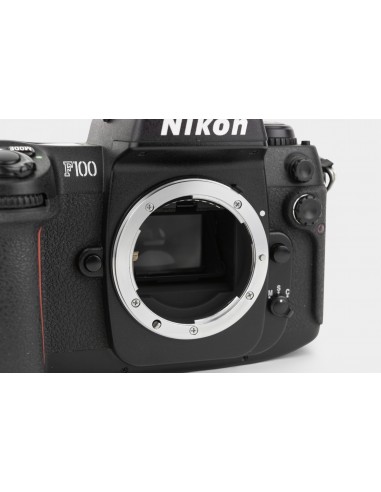 Nikon F100