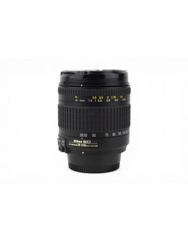 Nikon ED Nikkor AF 28-200mm 1:3.5-5.6...
