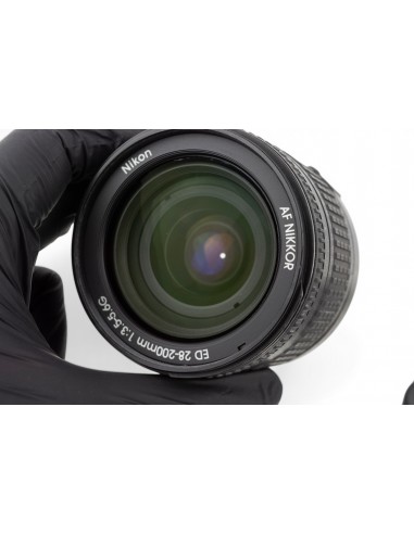 Nikon ED Nikkor AF 28-200mm 1:3.5-5.6...