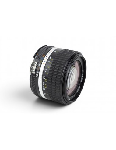 Nikon Ai-s Nikkor 28mm 1:2.8 CRC