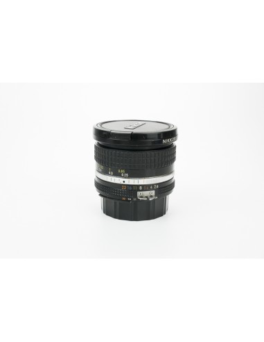 Nikon Nikkor Ai-s 20mm 1:2.8 CRC