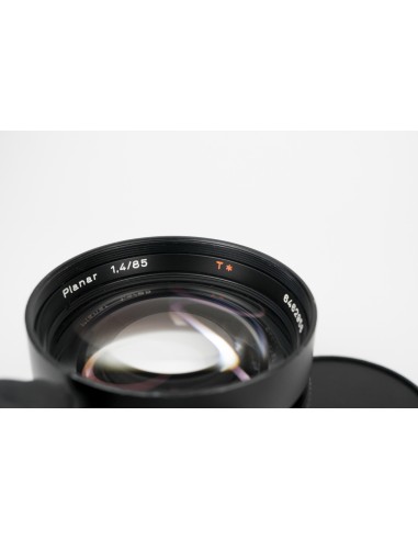 Carl Zeiss Planar T* 85mm 1:1.4