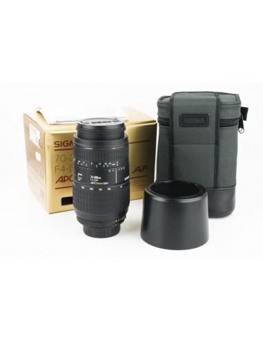 Sigma AF 70-300mm 1:4-5.6 D APO MACRO...
