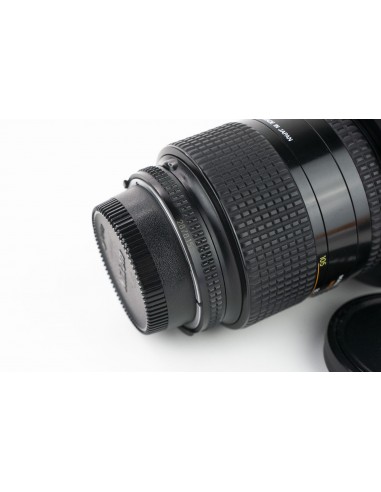 Nikon AF Nikkor 28-105mm 1:3.5-4.5 D