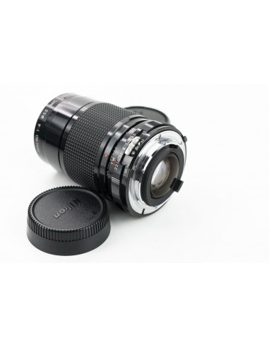 Kiron 30-80mm 1:3.5-4.5 macro f/4 MC