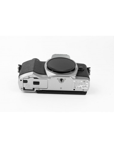 Olympus OM-D E-M10 body