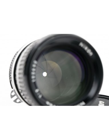 Nikon Nikkor Ai 85mm 1:2