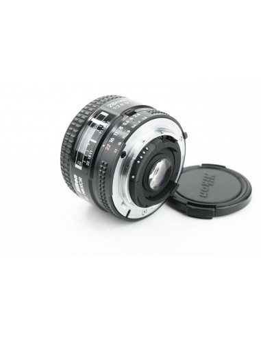Nikon AF Nikkor 28mm 1:2.8 D