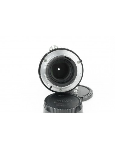 Nikon Nikkor Ai-s 135mm 1:2.8